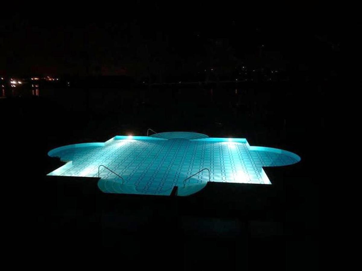 Charming Apartment In Estombar With Private Pool. Exteriér fotografie
